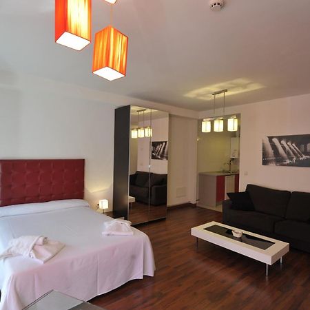 Apartamentos Turisticos Veladiez La Lastrilla Ngoại thất bức ảnh