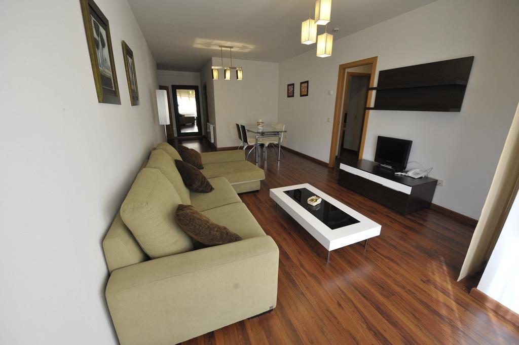 Apartamentos Turisticos Veladiez La Lastrilla Phòng bức ảnh