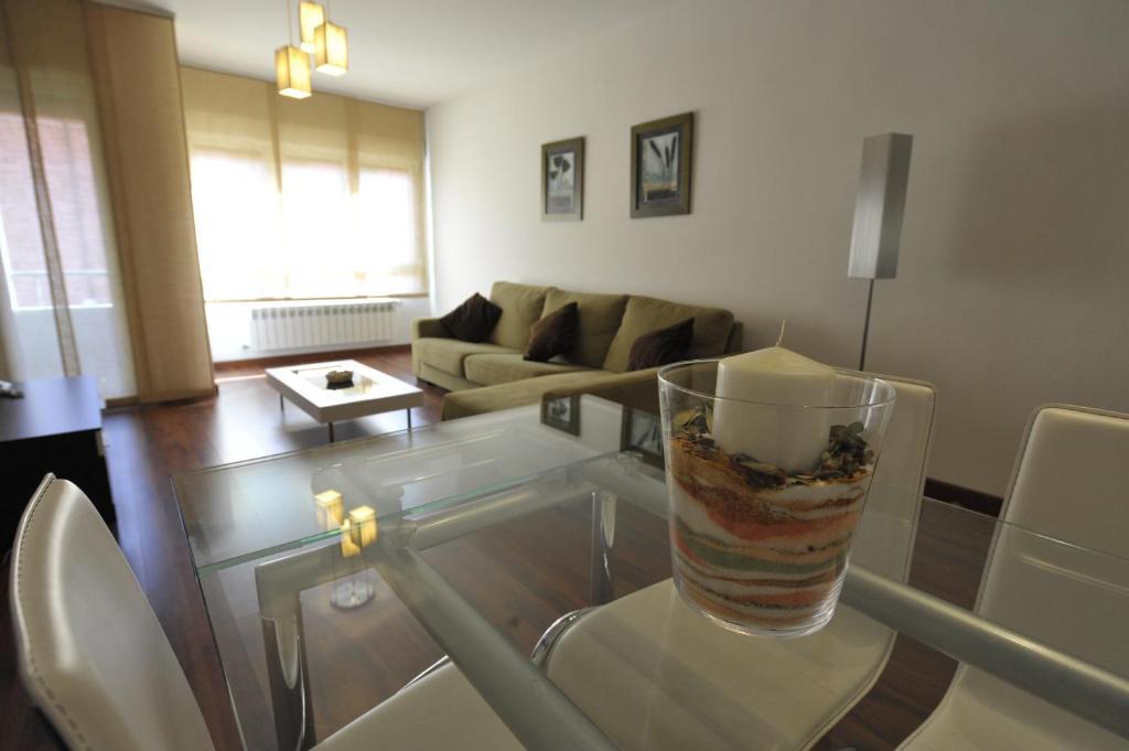 Apartamentos Turisticos Veladiez La Lastrilla Phòng bức ảnh